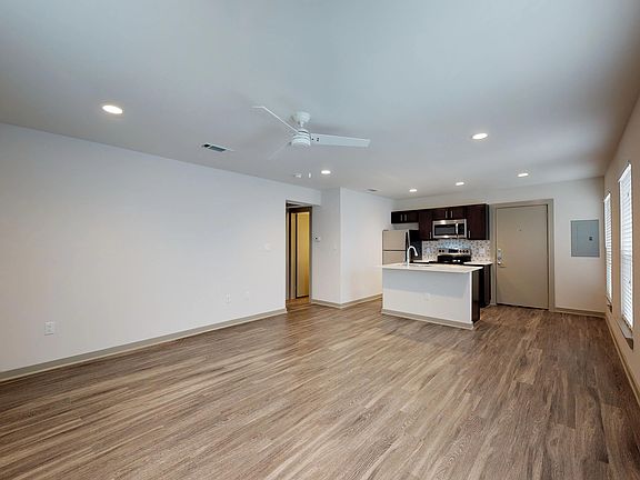 5th image of 6304 Prospect Ave #210