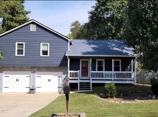 4983 Hunters Cove Dr, Acworth, GA 30101