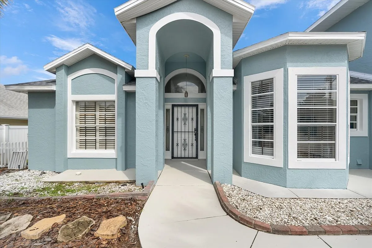 3 bed, 2000 sqft, $3,500 — Photo 2