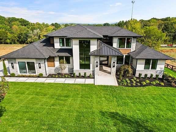 2nd image of 7132 Bonterra Dr