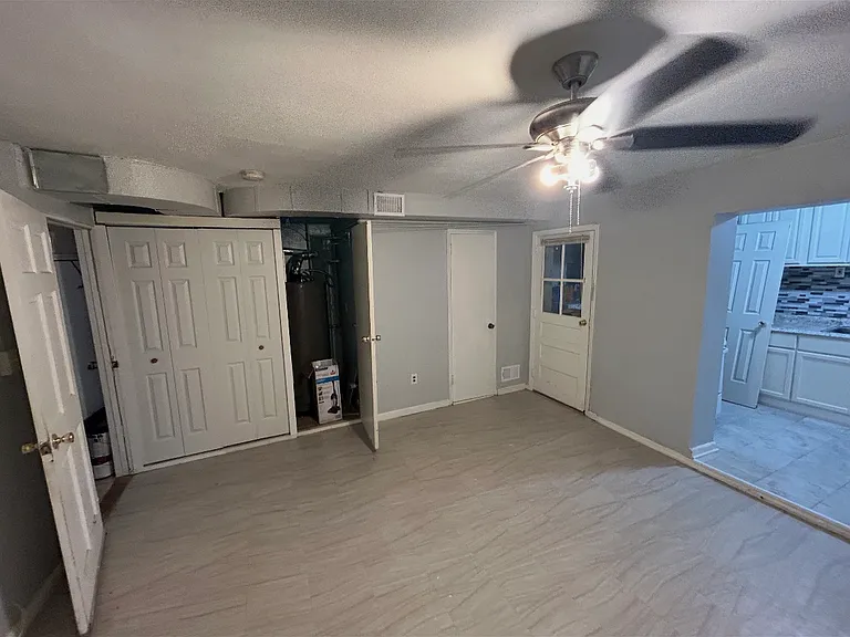 435 Effingham Ave #A — Photo 3