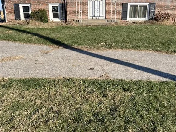 150 E Garden St, Ladoga, IN 47954