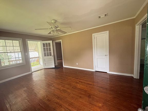 2nd image of 110 White Dr