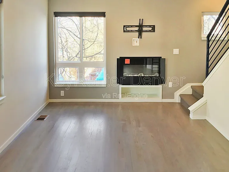 2725 W 25th Ave #8 — Photo 7