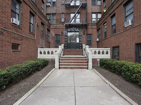 2nd image of 1105 Morrison Ave APT 1E