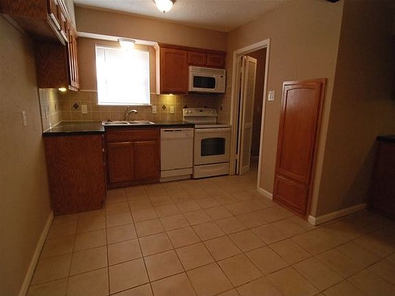 Kitchen with New Cabinets and Appliances