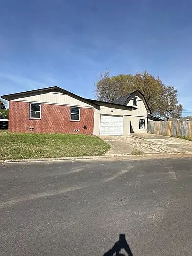 221 Warren St Photo 1