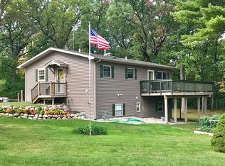 W3708 Lakeview Park Dr, Lake Geneva, WI 53147