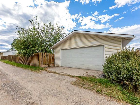 2nd image of 121 N Talbot Dr