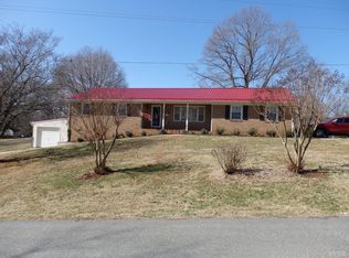 100 Miles Pl, Lynchburg, VA 24502