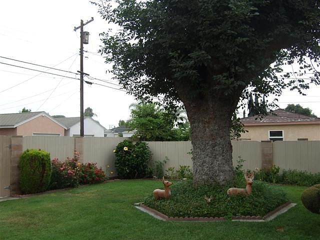 2nd image of 8615 Nada St