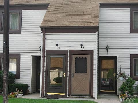 1st image of 8 Monet Ct