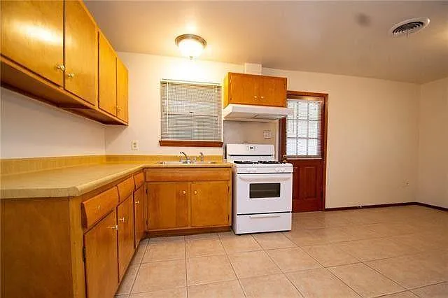 3111 Georgia Ave #1 — Photo 4