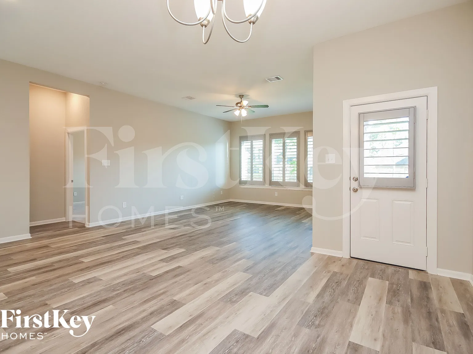 4 bed, 3.0 bath, 2320 sqft, $2,835 — Photo 4