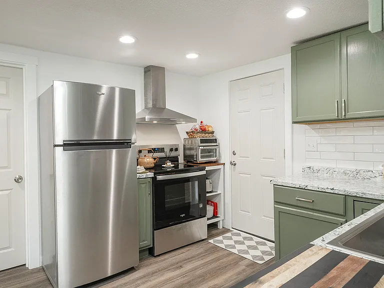 1805 NW Eunice Ave #B — Photo 10
