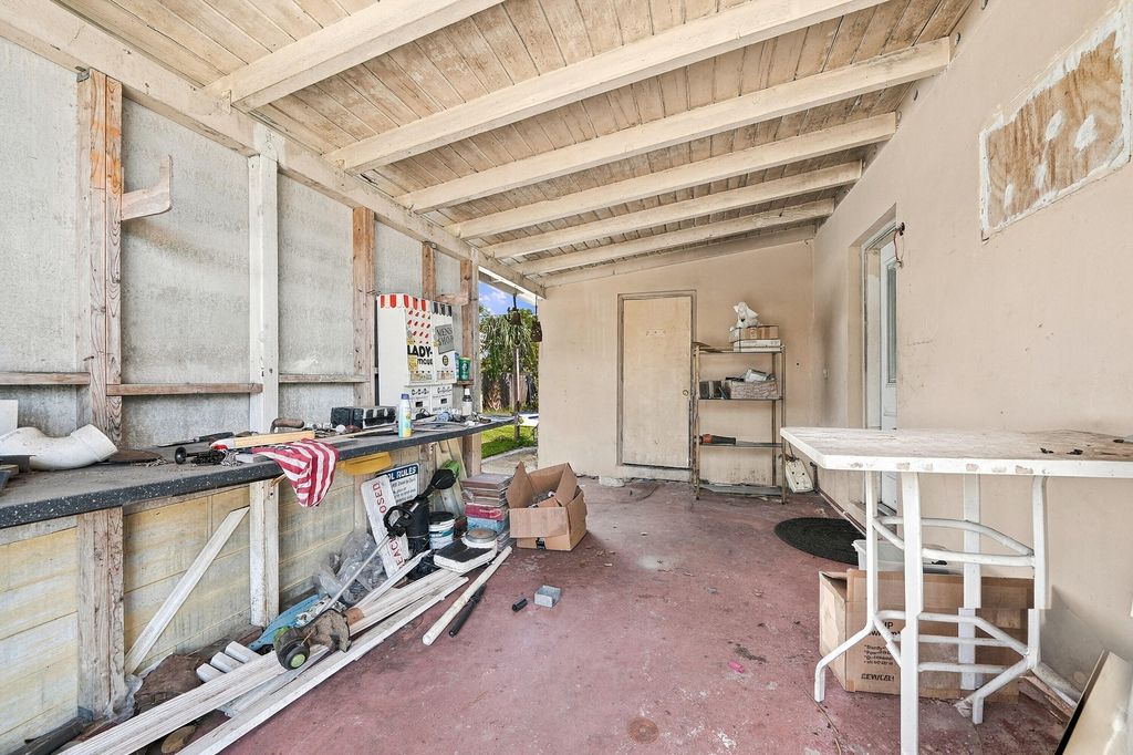 4320 NE 18TH Avenue, photo 4
