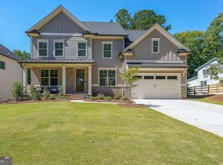 2762 Indian Trail Dr, Tucker, GA