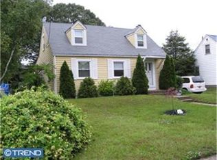 409 W Evesham Rd, Runnemede, NJ 08078