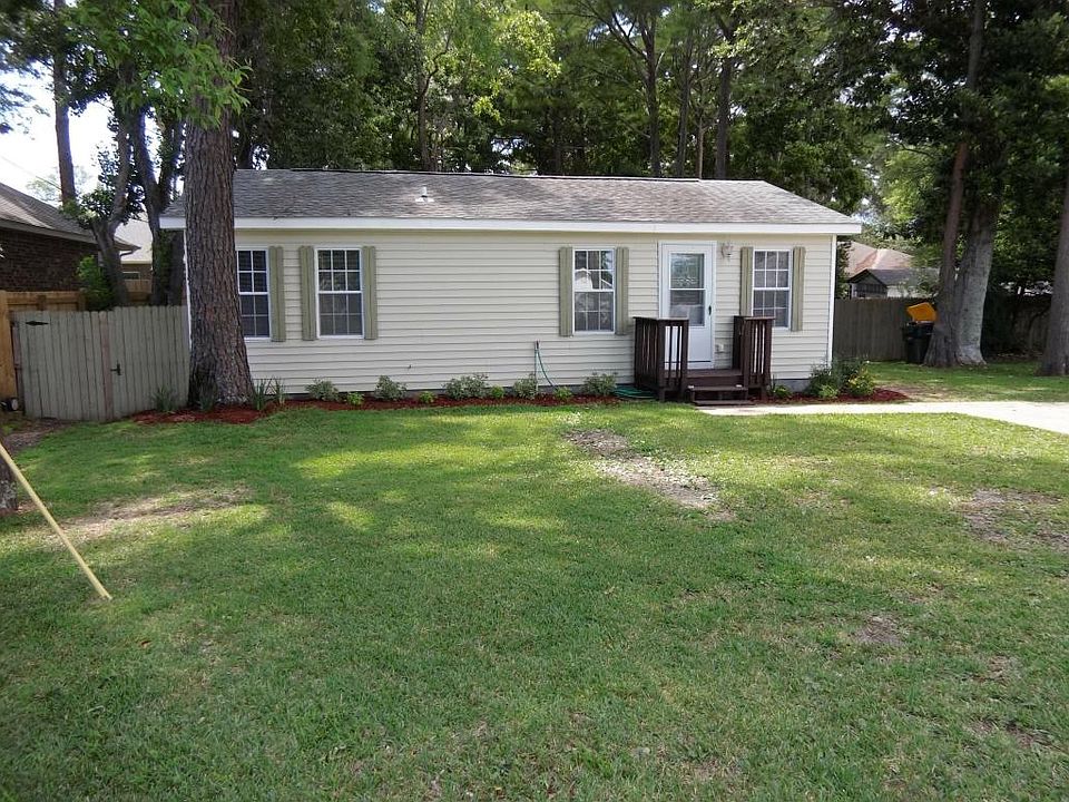 1st image of 102 Audrey Dr
