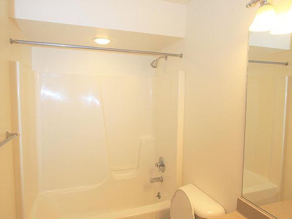 5th image of 3991 Griggs Ave #1