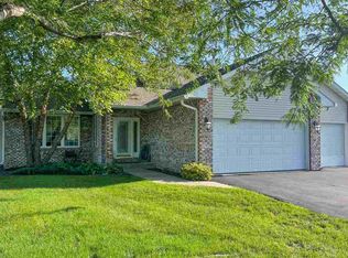 12833 Edgewater Pointe, Winnebago, IL 61088