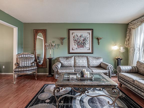 3rd image of 1801 Forestview Dr