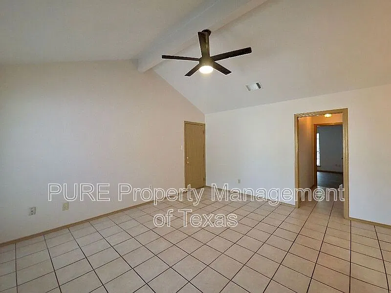 2 bed, 2.0 bath, $1,450 — Photo 4