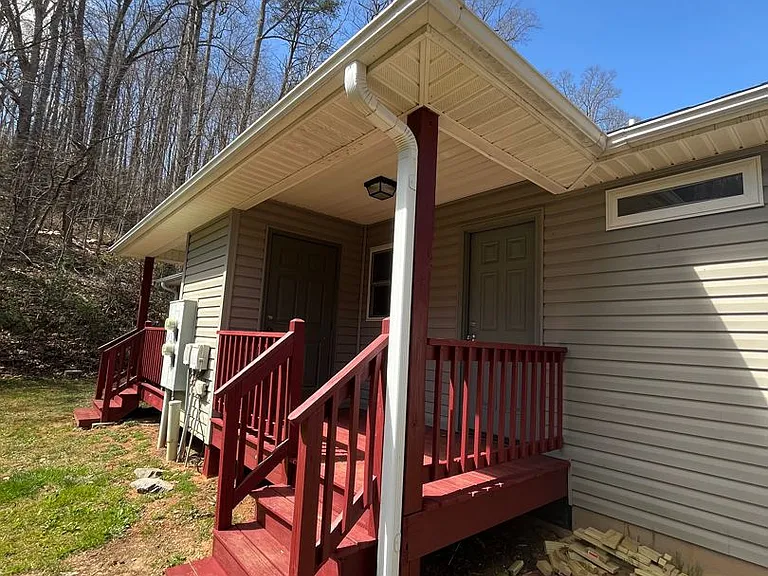 22A Half Moon Dr — Photo 17