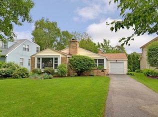 1003 Howard St, Wheaton, IL 60187