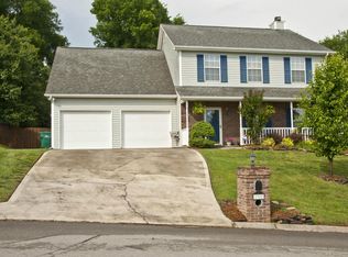 1322 Chatam Ridge Ln, Knoxville, TN 37932