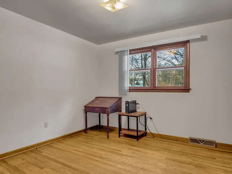 1158 Pine Rd — Photo 12