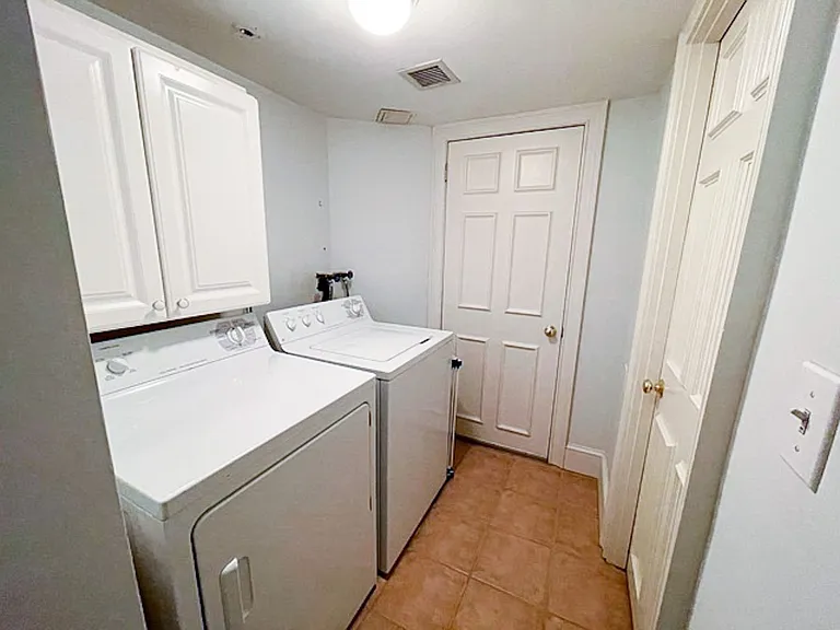 57 Dwight St #1A — Photo 10