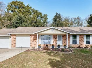 2340 Oak Dr, O'Fallon, MO 63368