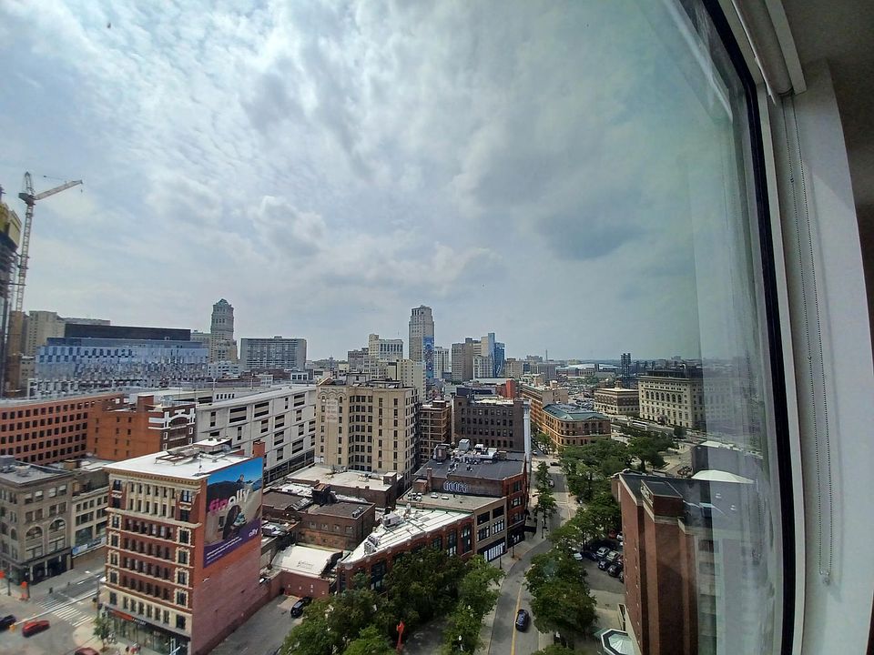 1st image of 320 Gratiot Ave #1403