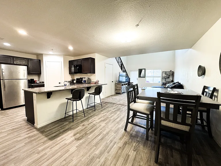 7282 E 38th Ln — Photo 10