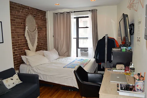 Rented by OvCo Realty | media 14