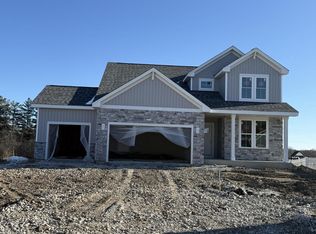 9676 South Bergamont DRIVE, Franklin, WI 53132