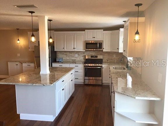 3rd image of 6190 80th St N Unit 309