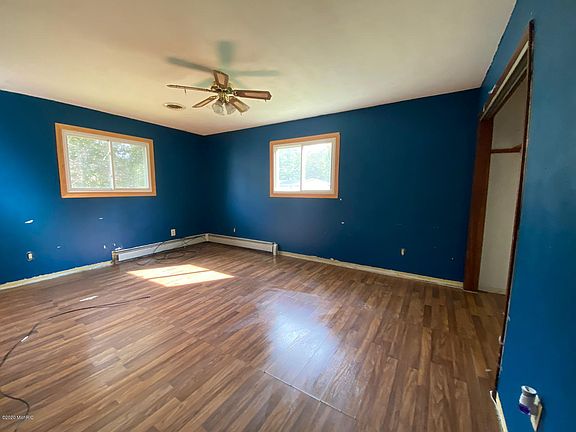 5th image of 2209 Kathryn Dr