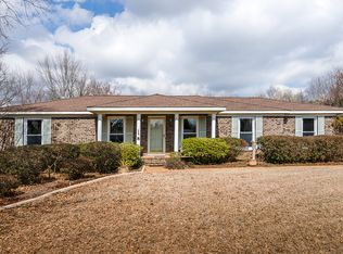 1806 Huntington Way, Florence, AL 35630