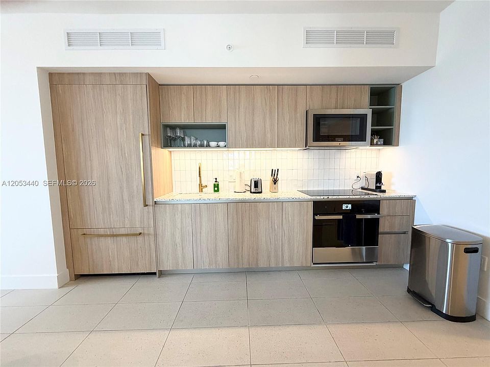 1st image of 159 NE 6th St #3215