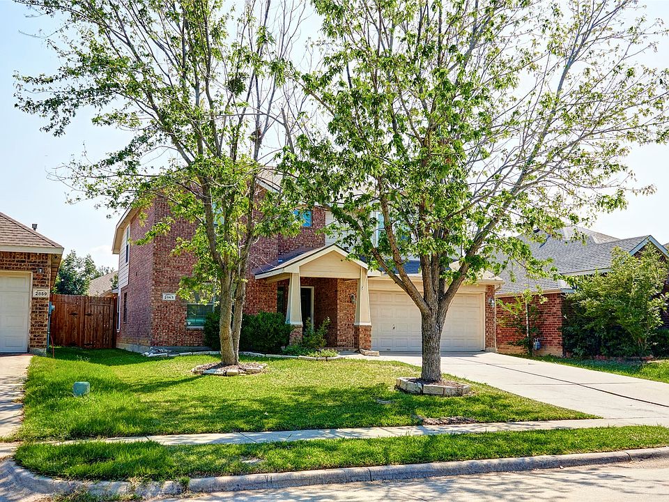 1st image of 2863 Park Place Dr