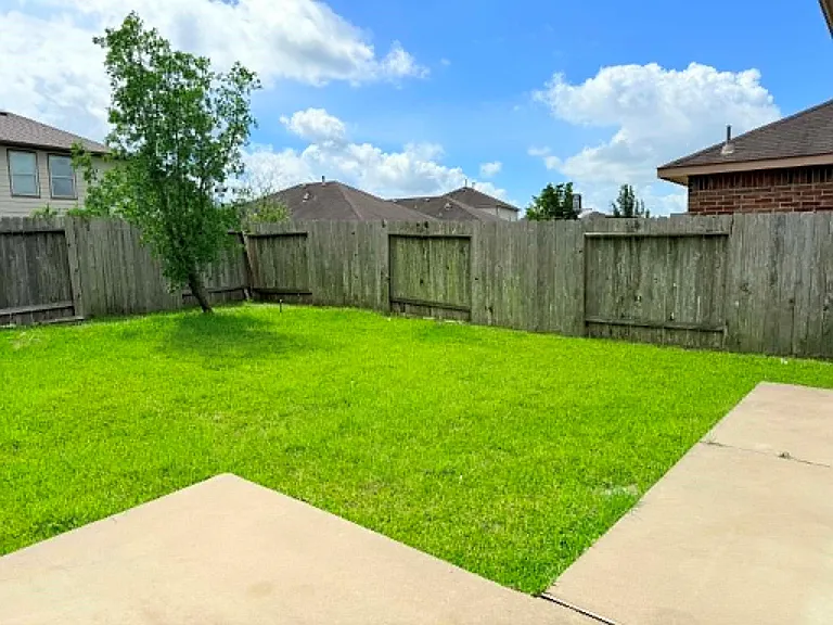 9315 Claystone Ln — Photo 17