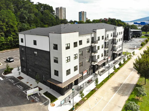 804 Riverfront Pkwy Unit 301, Chattanooga, TN 37402