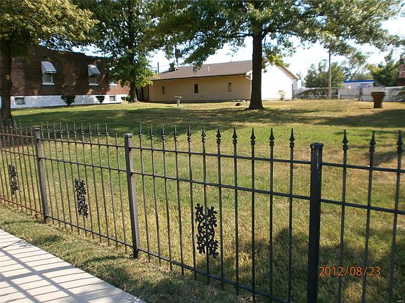 2nd image of 4596 Aldine Ave