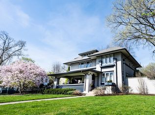 136 S La Grange Rd, La Grange, IL 60525