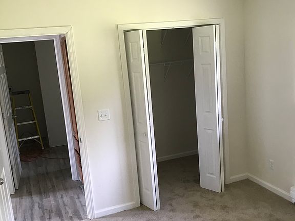 2nd image of 2025 Sunnyside Dr