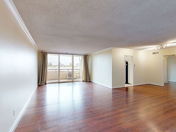 4th image of 1115 Cordova St Unit 304