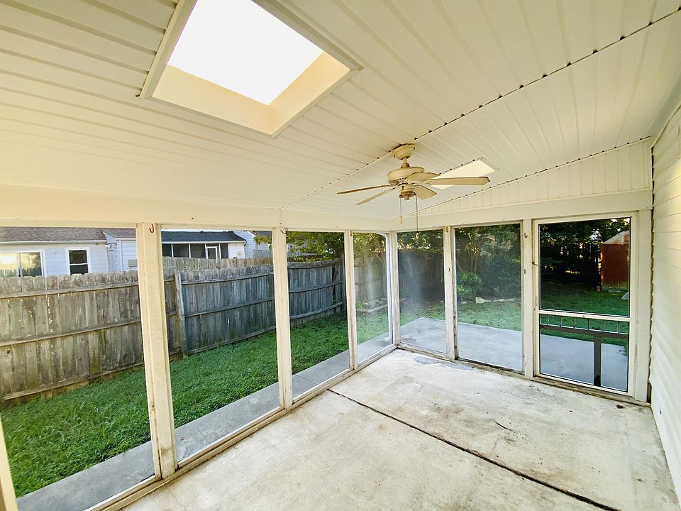 1st image of 702 Brook Meadow Ct #1