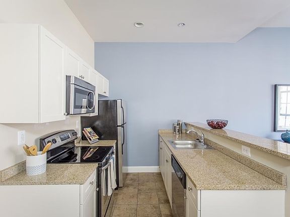 2nd image of 1442 Mount Vernon St #407